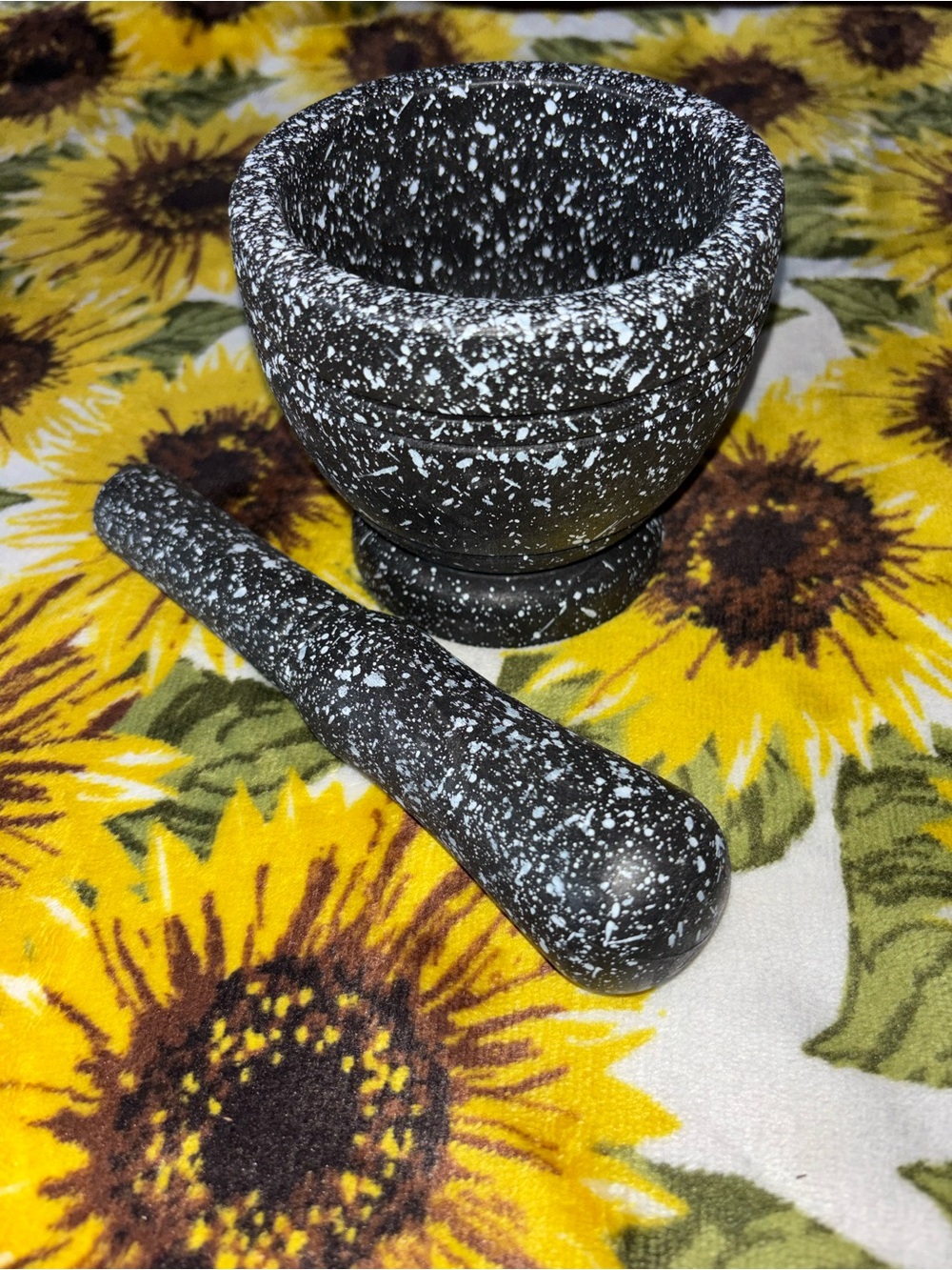 Speckled Black Granite Mortar and Pestle